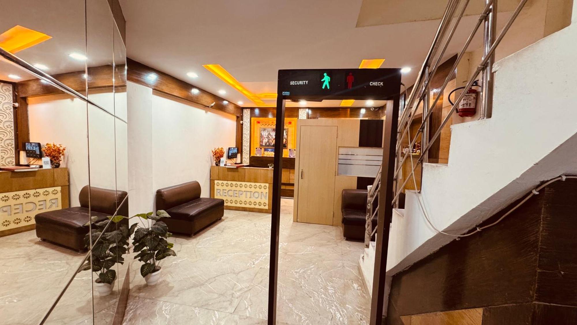Cottage Lord Krishna Neu-Delhi Exterior foto