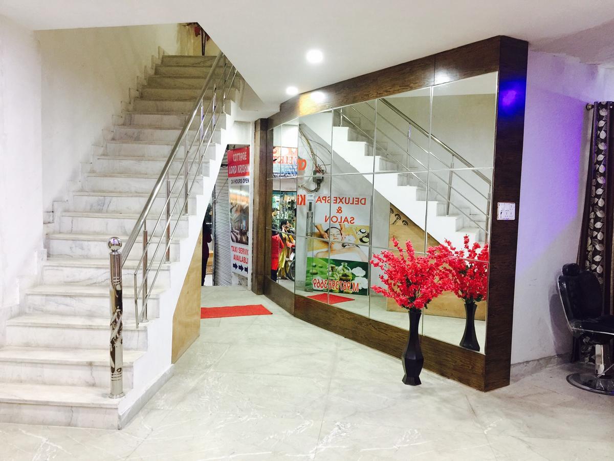 Cottage Lord Krishna Neu-Delhi Exterior foto