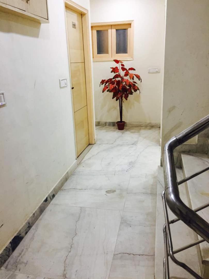 Cottage Lord Krishna Neu-Delhi Exterior foto